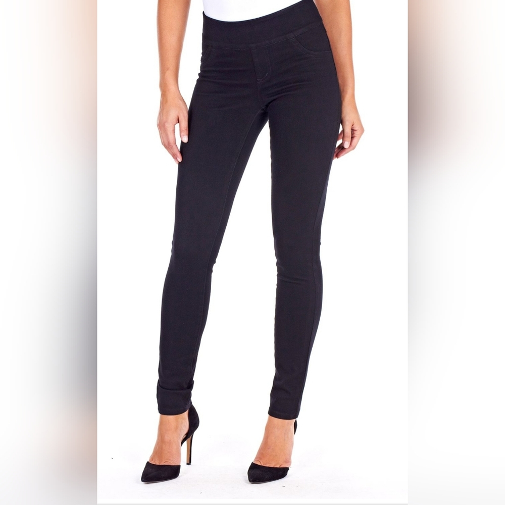 FDJ Pull On Slim Jeggings in Love Denim